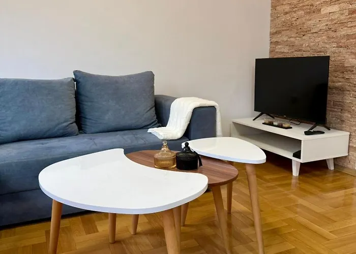 Appartamento Comfortable Urban Anikal With Free Parking